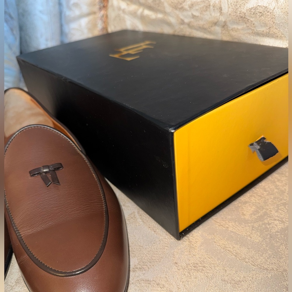 Brown Leather London London Loafers NWOT - Picture 5 of 6